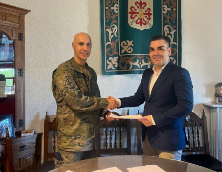 El Ayuntamiento de Almagro impulsa un acuerdo con el BHELA I para la cesi�n de un helic�ptero militar como pieza expositiva 