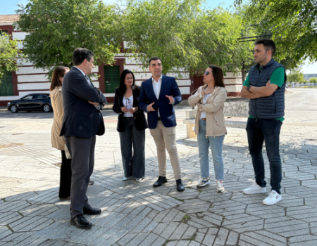 Miguel �ngel Valverde visita Almagro para conocer los ambiciosos proyectos de reurbanizaci�n del Paseo de la Plaza de Toros y la rehabilitaci�n de la Antigua Universidad