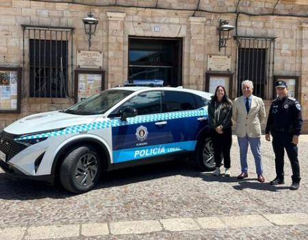 El Ayuntamiento de Almagro refuerza la Polic�a Local con un nuevo veh�culo h�brido