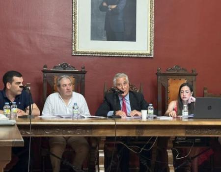 El Pleno de 28-5-26 aprueba nuevas tasas para bodas, terrazas y el uso del Mercado de Abastos 