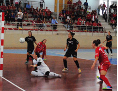 Almagro cae con C�diz y dice pr�cticamente adi�s al play-off