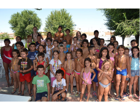 �xito de participaci�n en la XX edici�n del campeonato de nataci�n