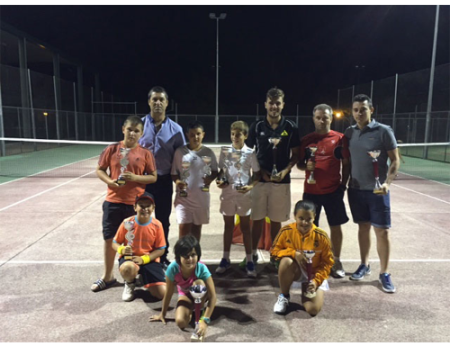 Exitosa participaci�n del XIV torneo de tenis
