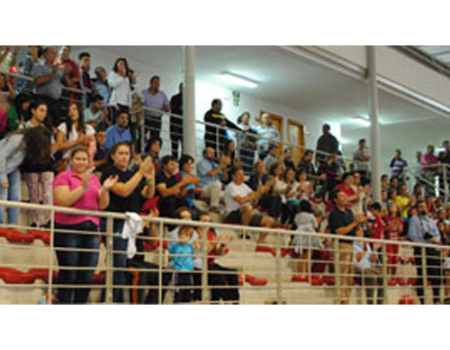 Almagro y Bola�os unidos por el f�tbol sala femenino