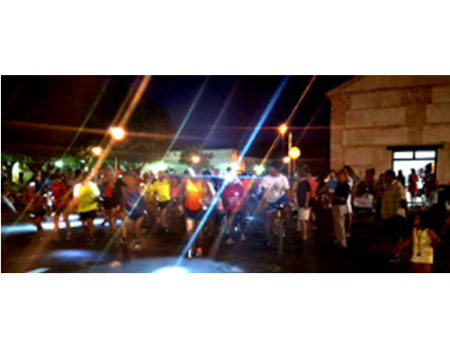 M�s de medio centenar de almagre�os celebran la Magdalena corriendo