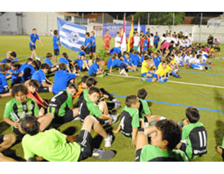 El III Torneo Nacional de F�tbol Base 𠇌iudad de Almagro” ya est� en juego