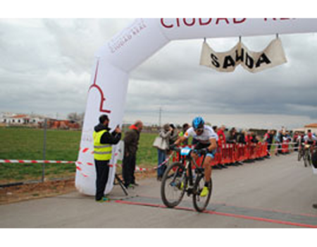 Arturo Mora se lleva la BTT de Almagro