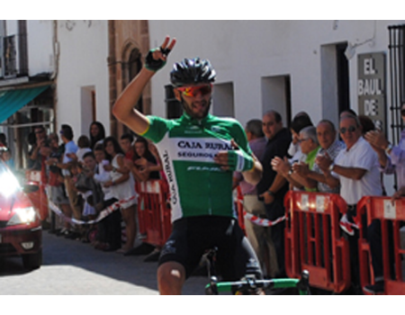 Jes�s Alberto Rubio se impone en el Memorial Manuel Sanroma tras una buena escapada