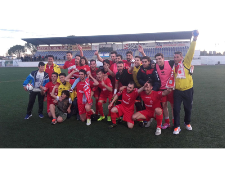 El Ayuntamiento felicita al Almagro Club de F�tbol