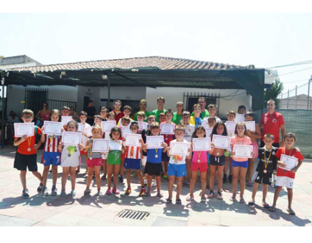 Magn�fico balance al cierre del I Peque Campus de F�tbol Sala