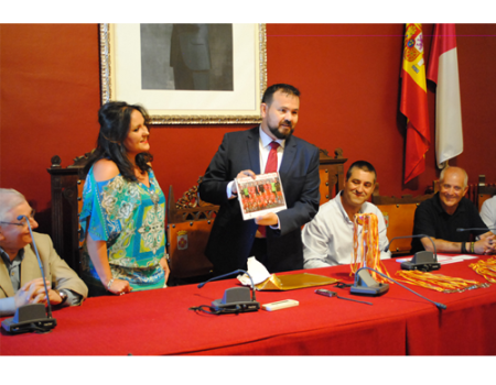 Juan Ram�n Amores: “Seguid trabajando igual para ser mejores jugadoras, pero sobre todo mejores personas”