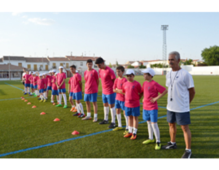 El VII Campus de F�tbol &#xD840&#xDDCCiudad de Almagro” ya est� en marcha