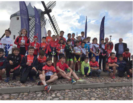 Varios almagre�os suben al p�dium en el Regional de Escuelas de Ciclismo