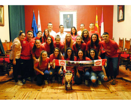 El Almagro FSF se queda a un paso de Primera en el mejor a�o de su historia