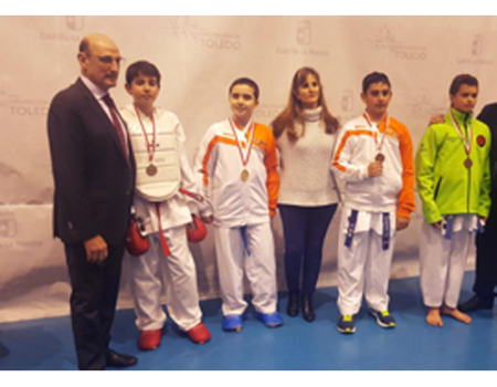 Cinco medallas para el karate almagre�o en el Campeonato de Castilla-La Mancha