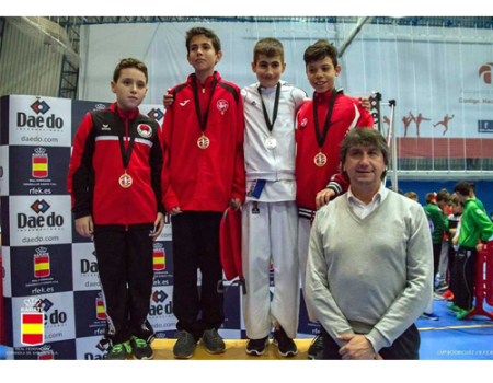 Juli�n San Jos� y Jos� Manuel Ruiz suben al p�dium en Azuqueca