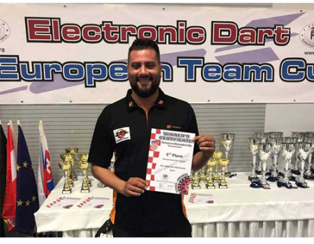 Ra�l Mench�n participar� en el Campeonato Nacional de Criquet