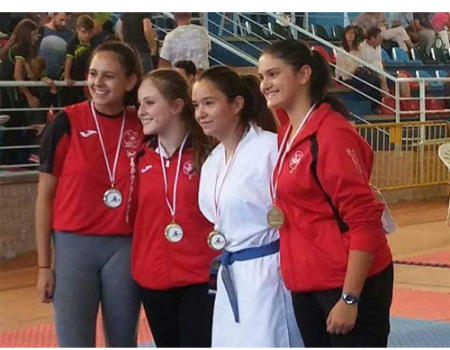 Varios t�tulos regionales para el karate almagre�o