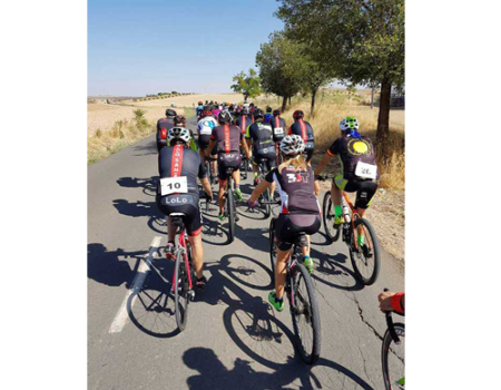 Un centenar de amantes del ciclismo disfrutaron de la XXVIII Ruta del Bolillo