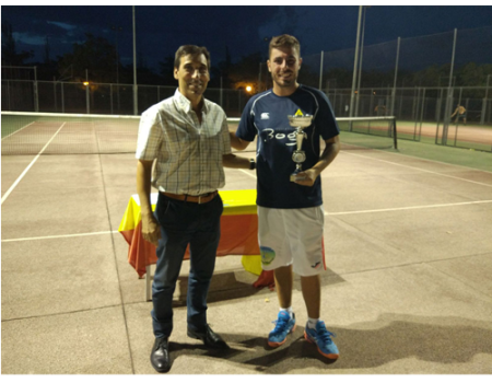 Julio Chaves gana el XVI Torneo de tenis de la Feria y Fiestas del Almagro