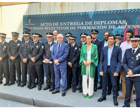 Juan Bautista Vidal Moya obtiene el rango de oficial de la Polic�a Local