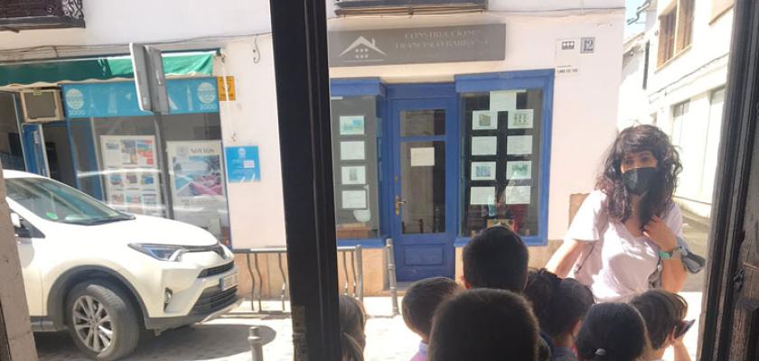 MAS DE 500 NI�OS HAN VISITADO LA BIBLIOTECA CON MOTIVO DEL D�A DEL LIBRO