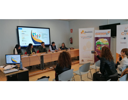 Cerca de 30 personas participaron en la 1� Feria del Emprendimiento Social en el Campo de Calatrava 