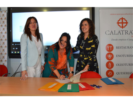 El Almagro FS femenino recibe el patrocinio del 'Campo de Calatrava’ y promocionar� la marca 'Calatrava Sabor”