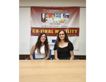Dos alumnas del IES Clavero Fern�ndez de C�rdoba viajan por un mes a Grecia con el programa Erasmus 