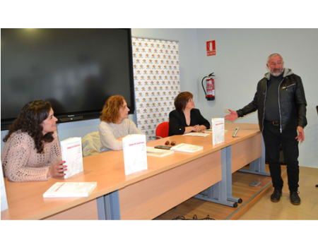 Presentado el libro “I Certamen de Dramaturgias sobre el mundo rural Campo de Calatrava”, ilusionante y optimista iniciativa contra la despoblaci�n