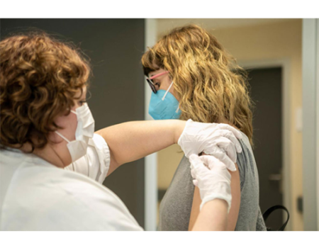 Los docentes de Almagro recibir�n la primera dosis de la vacuna COVID-19 este s�bado