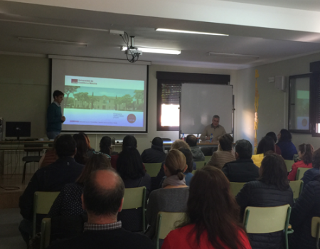 Los alumnos de 2� de Bachillerato del IES Antonio Calvin reciben informaci�n sobre la Universidad de Castilla-La Mancha 