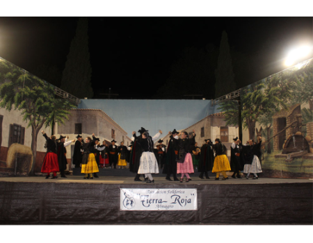 Almagro se inund� de Folklore el pasado s�bado