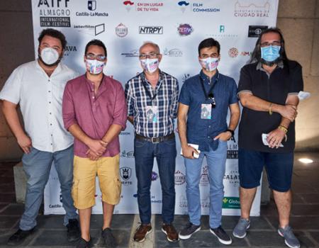 Aprender cine guardando las distancias