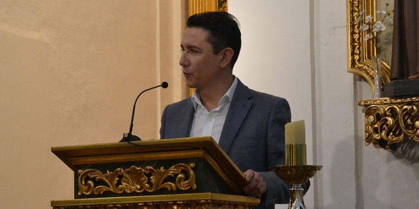 El pregonero invita a celebrar la Navidad dejando las prisas a un lado, dialogando m�s, escuchando m�s, dando felicidad…
