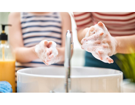 Los centros educativos de la regi�n reciben una gu�a con recomendaciones para minimizar la transmisi�n del COVID-19 en Navidad