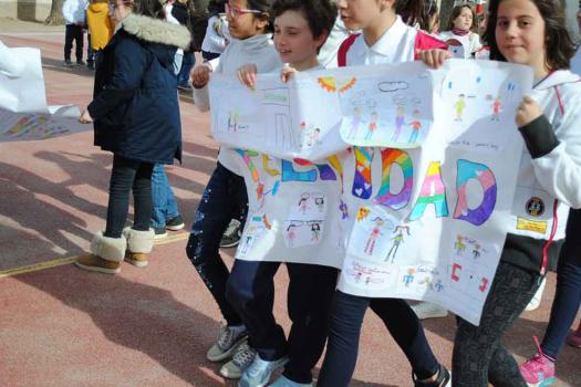 Los colegios celebran el D�a Escolar de la Paz y la No violencia