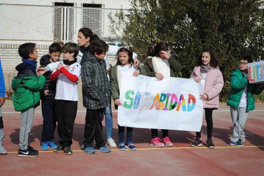 Los colegios celebran el D�a Escolar de la Paz y la No violencia