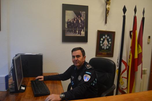 El jefe de la Polic�a Municipal, Manuel Fern�ndez Arenas, se jubila tras 37 a�os como agente municipal