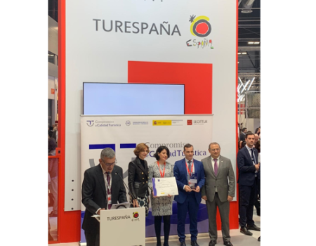El hotel Retiro del Maestre recibe el reconocimiento a su calidad en Fitur: primer finalista como establecimiento m�s competitivo de 2019
