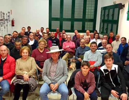 El mayoral Teo Gonz�lez participa en el Aula de Tauromaquia de la Universidad Popular