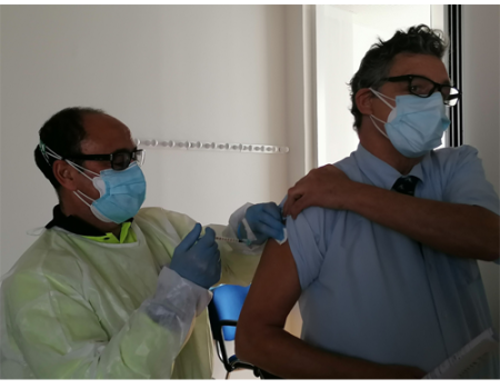 Los sanitarios del Centro de Salud de Almagro ya han sido vacunados con la primera dosis de la vacuna de la COVID-19