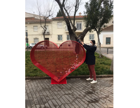 El Ayuntamiento instala un contenedor de tapones de pl�sticos