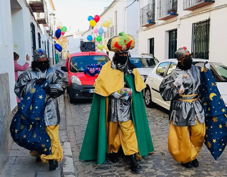 Los Reyes Magos destacan el excelente comportamiento de los ni�os almagre�os