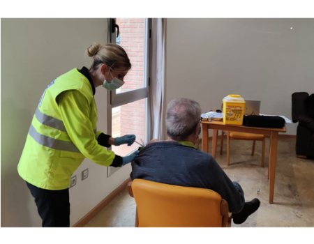 Los mayores de la residencia Campo de Calatrava ya est�n vacunados