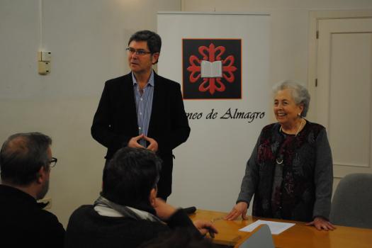 Lola Cabezudo hace did�ctica pol�tica en el Ateneo