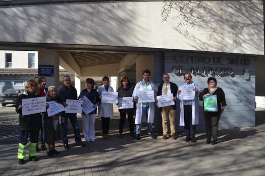 Profesionales del centro de la Salud de Almagro vuelven a concentrarse por una atenci�n primaria digna