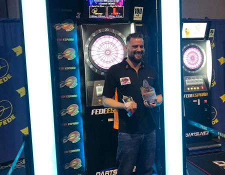 Ra�l Mench�n se cuelga dos medallas en el Campeonato de Espa�a de Dardos Electr�nicos