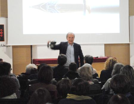 Divertid�simo encuentro con Emilio del R�o en el Ateneo de Almagro