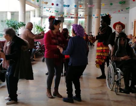 Los mayores disfrutan tambi�n de Carnaval